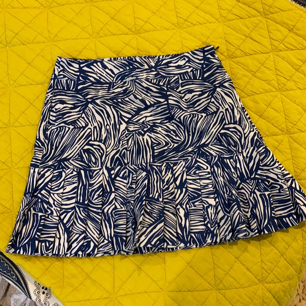 Lady Hagen Blue and White Patterned Skort